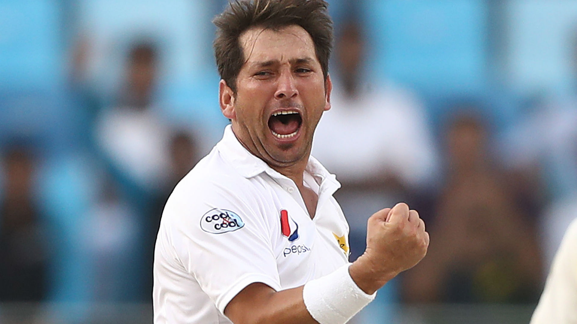 Five wickets each for Yasir Shah and Hasan Ali put Pakistan in a promising position against New Zealand.