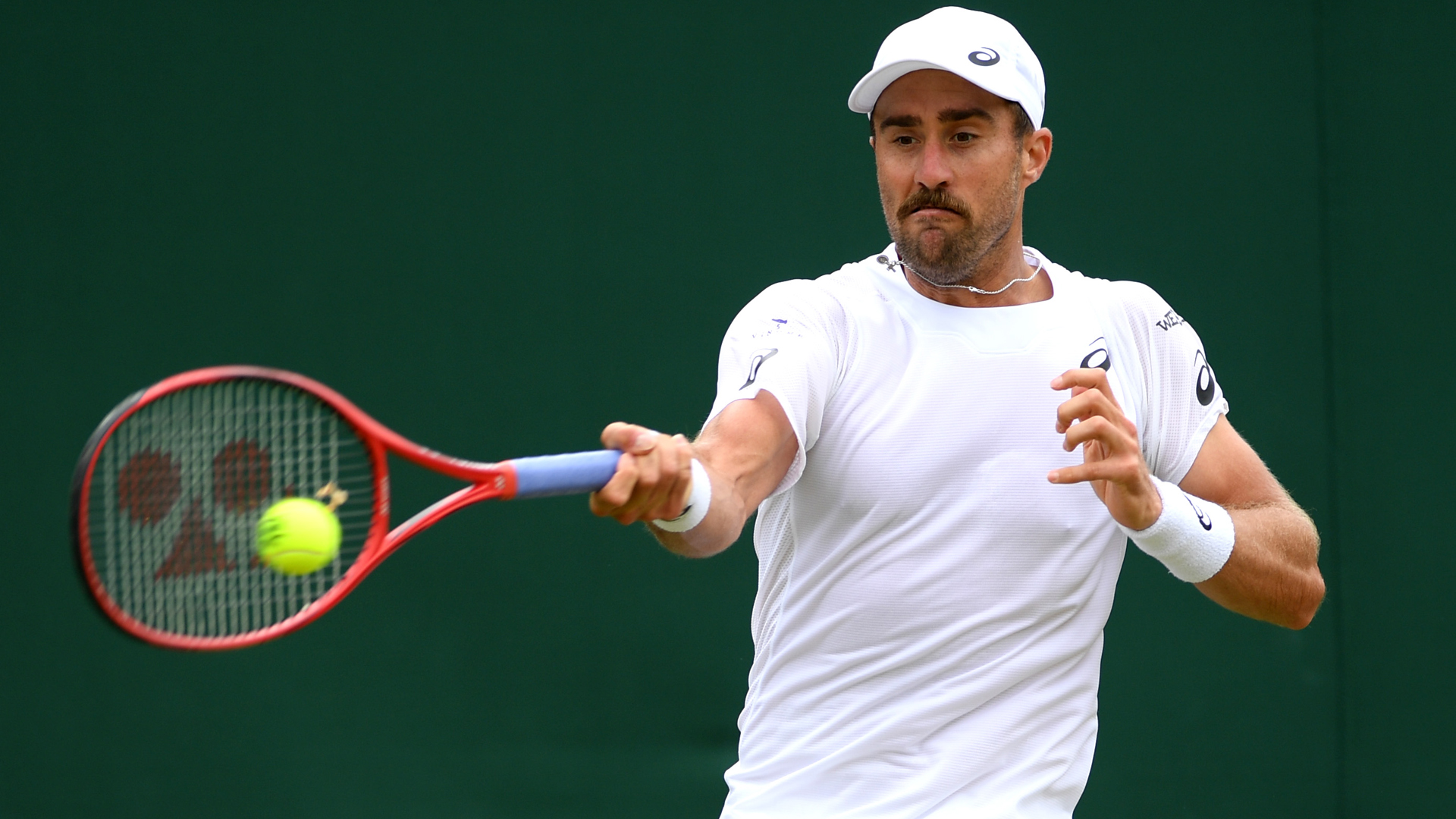 Defending champion Steve Johnson made an early exit at the Hall of Fame Tennis Championships.