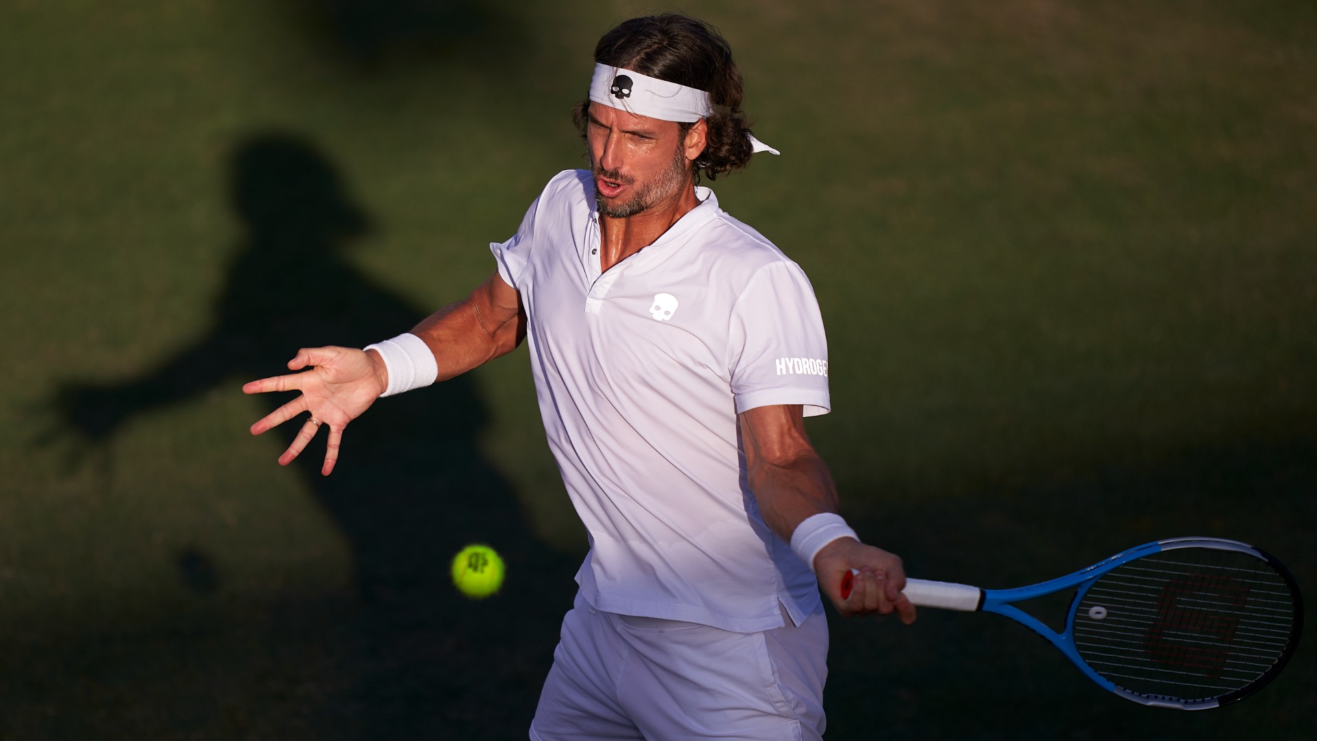 Veteran Feliciano Lopez reached a career landmark in Mallorca but there was a pre-Wimbledon injury scare for Dominic Thiem.