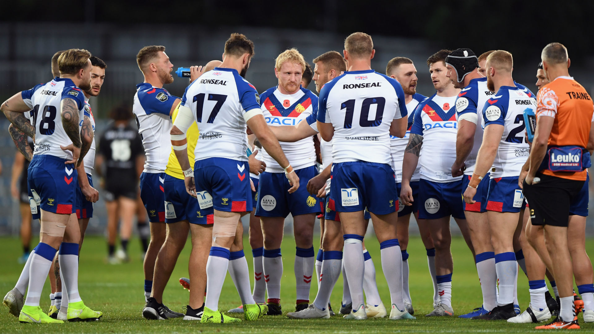 After three successive defeats for Great Britain, coach Wayne Bennett is concerned his side have gone backwards on the Lions tour.