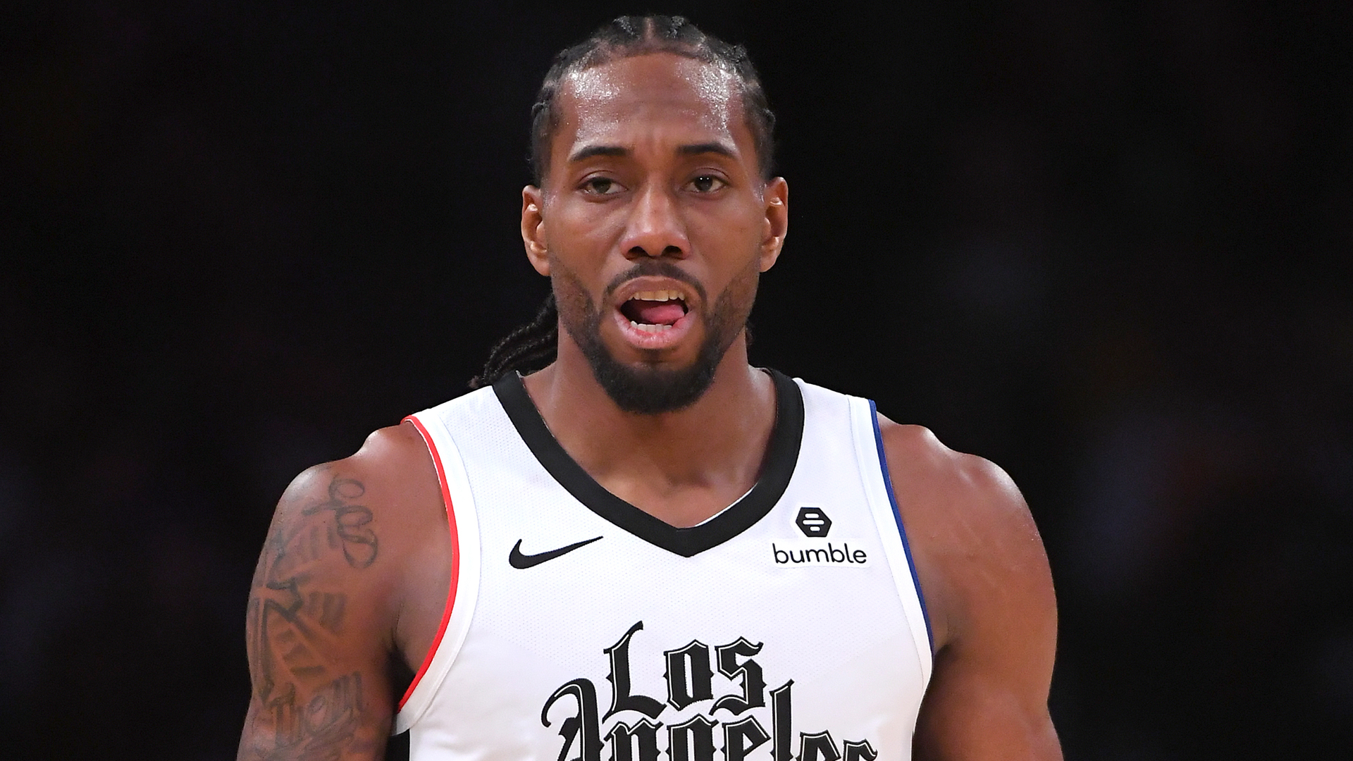 Kawhi Leonard reportedly has an excused absence from the Los Angeles Clippers as he tends to a family matter.