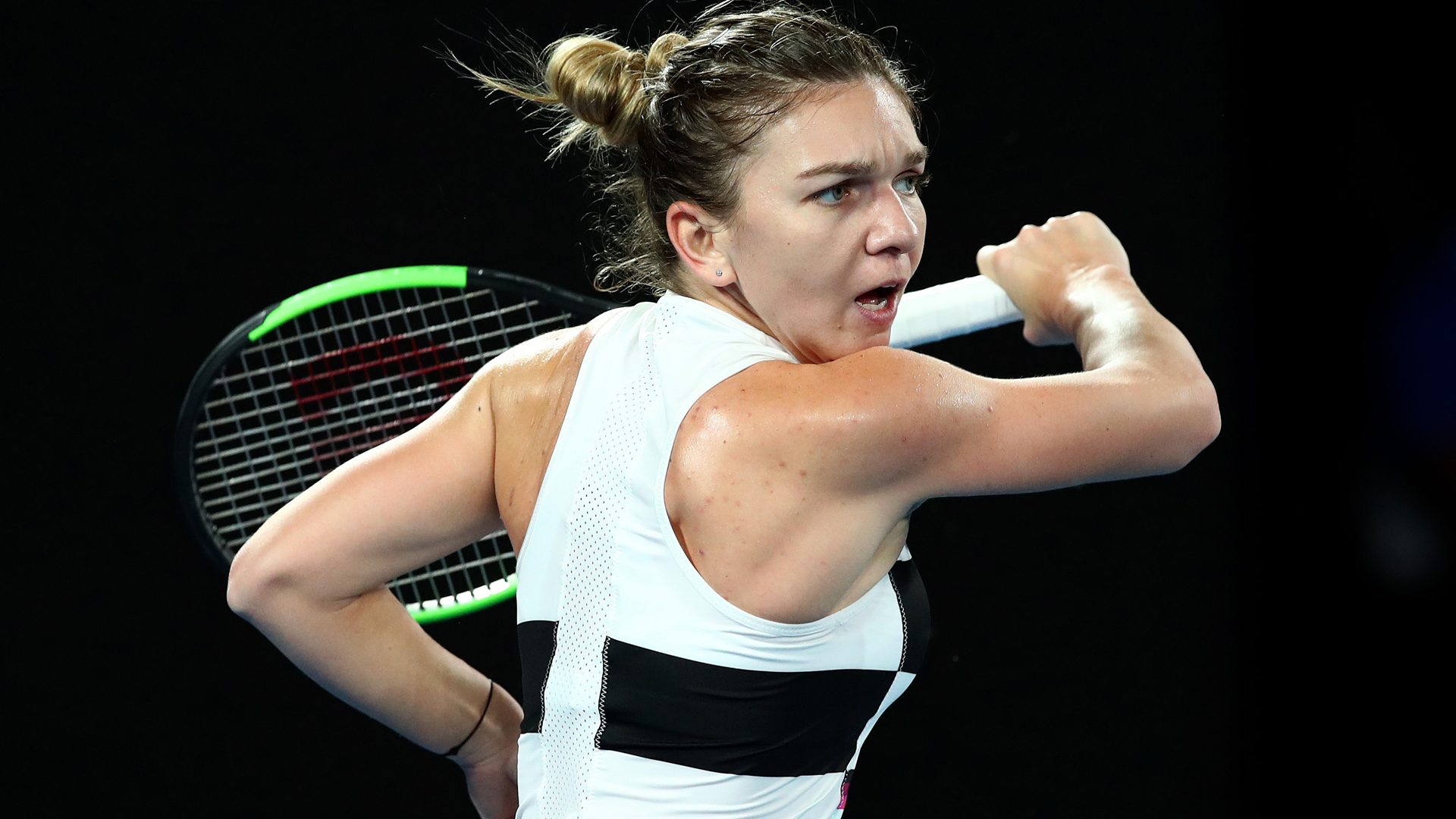 Simona Halep battled back in a second-set tie-break to see off Julia Goerges and set up a semi-final with Elina Svitolina in Doha.