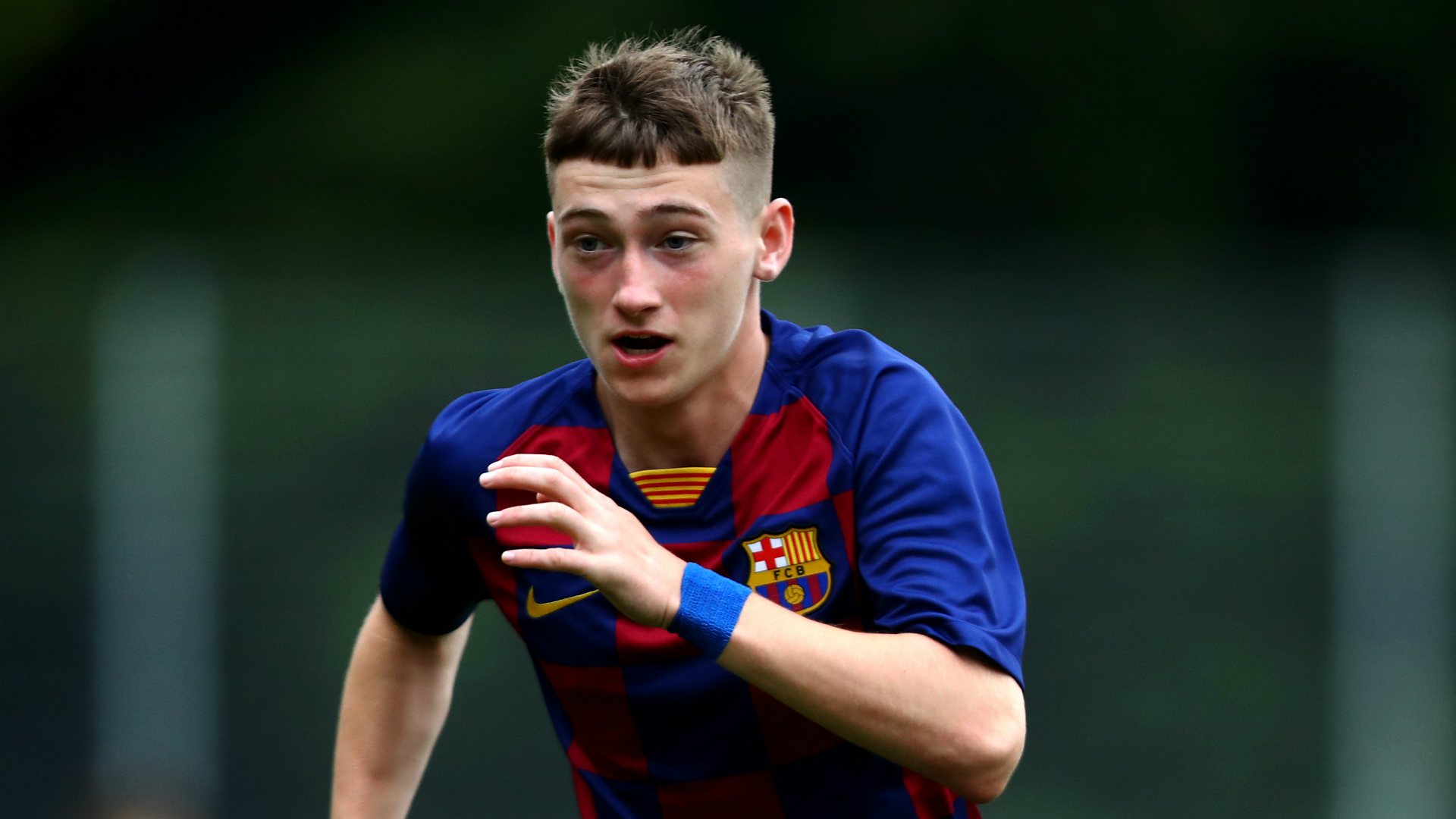 Barcelona have allowed Louie Barry to return to England with Aston Villa, a year after signing the teenage striker from West Brom.