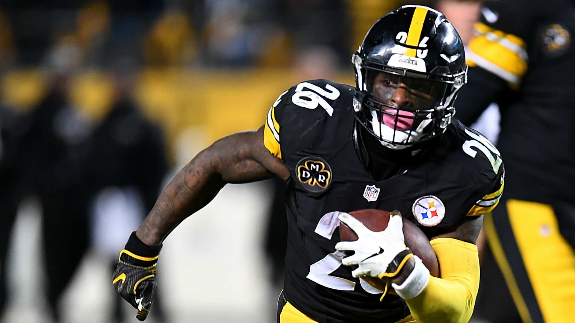 Pittsburgh Steelers general manager Kevin Colbert is hopeful of reaching an agreement with Le'Veon Bell by March 6.