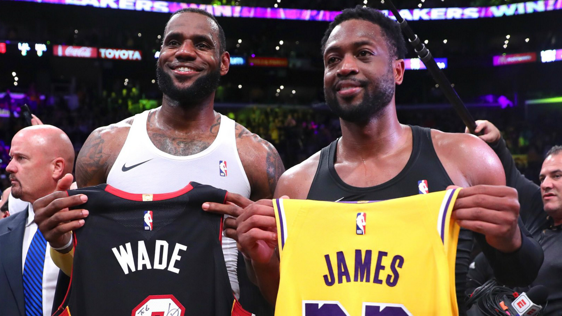 In their final matchup, LeBron James' Los Angeles Lakers beat Dwyane Wade and the Miami Heat.