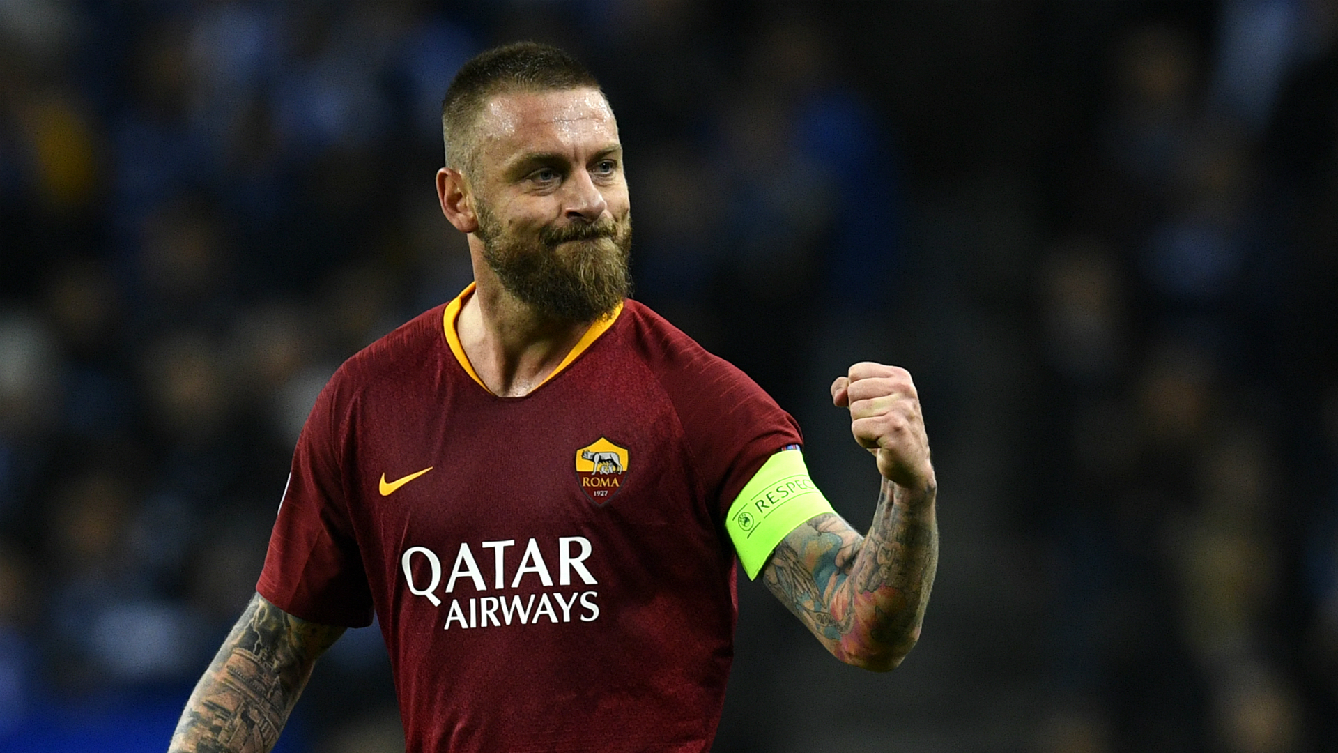 Daniele De Rossi expressed disappointment at leaving Roma and head coach Claudio Ranieri confirmed he wanted the club captain to stay.