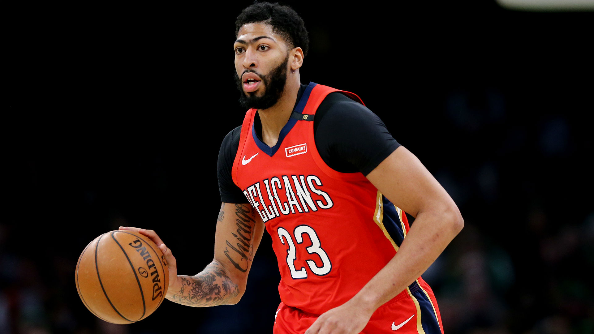 New Orleans Pelicans star Anthony Davis suffered a shoulder injury in the NBA.