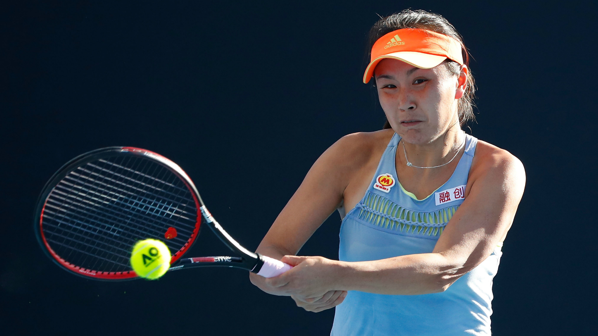Peng Shuai came from behind to beat Lauren Davis at the Oracle Challenger Series Houston.