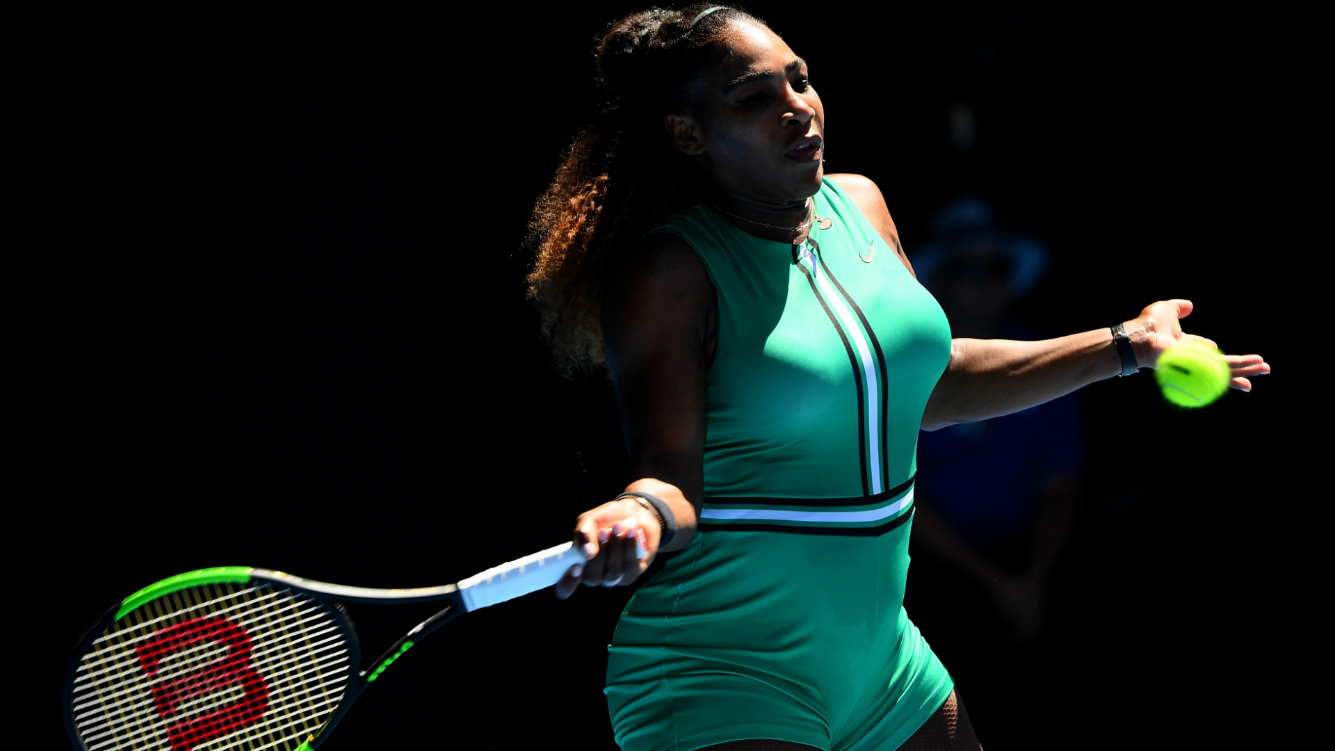 Serena Williams' experience was telling as she overpowered Ukrainian teenager Dayana Yastremska 6-2 6-1 in Melbourne on Saturday. 