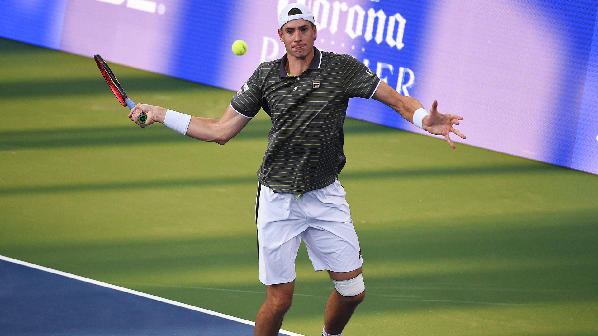 Dominant at the Atlanta Open previously, John Isner was downed by Reilly Opelka in the second round.