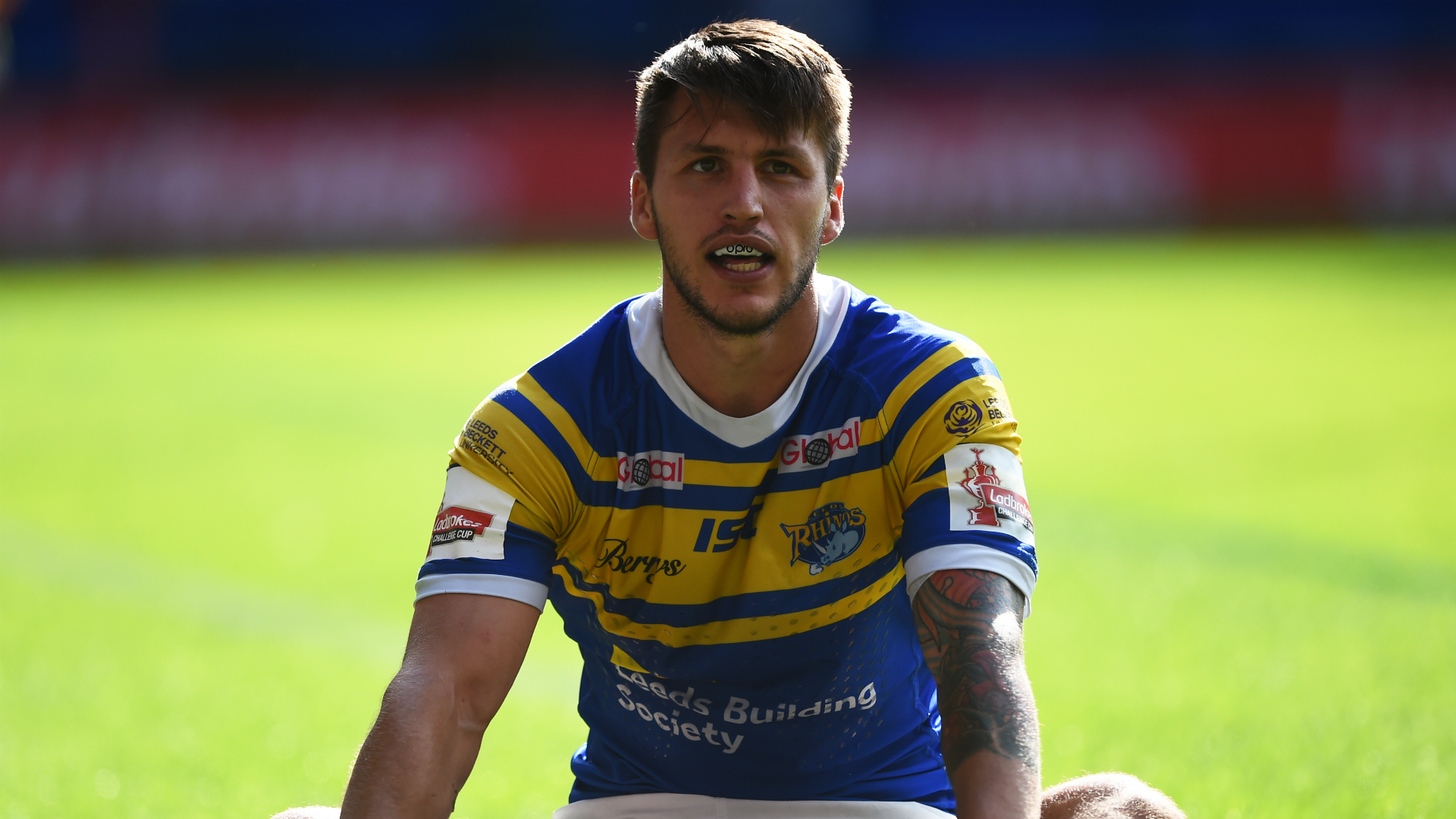 Super League table-toppers St Helens moved 10 points clear after a 32-10 win over Wigan Warriors, while Salford surprised Warrington.
