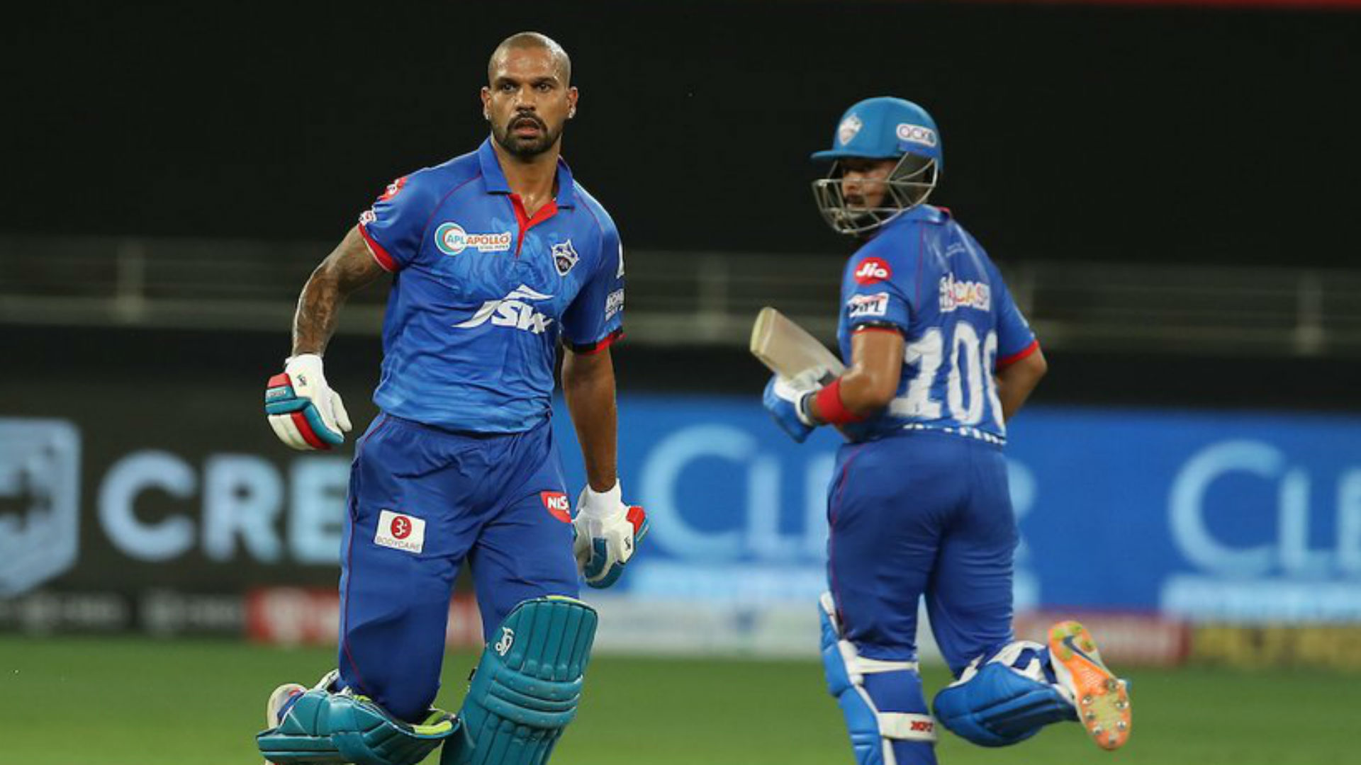 Prithvi Shaw smashed a brilliant half-century and Kagiso Rabada took three wickets as Delhi Capitals made it two wins out of two.