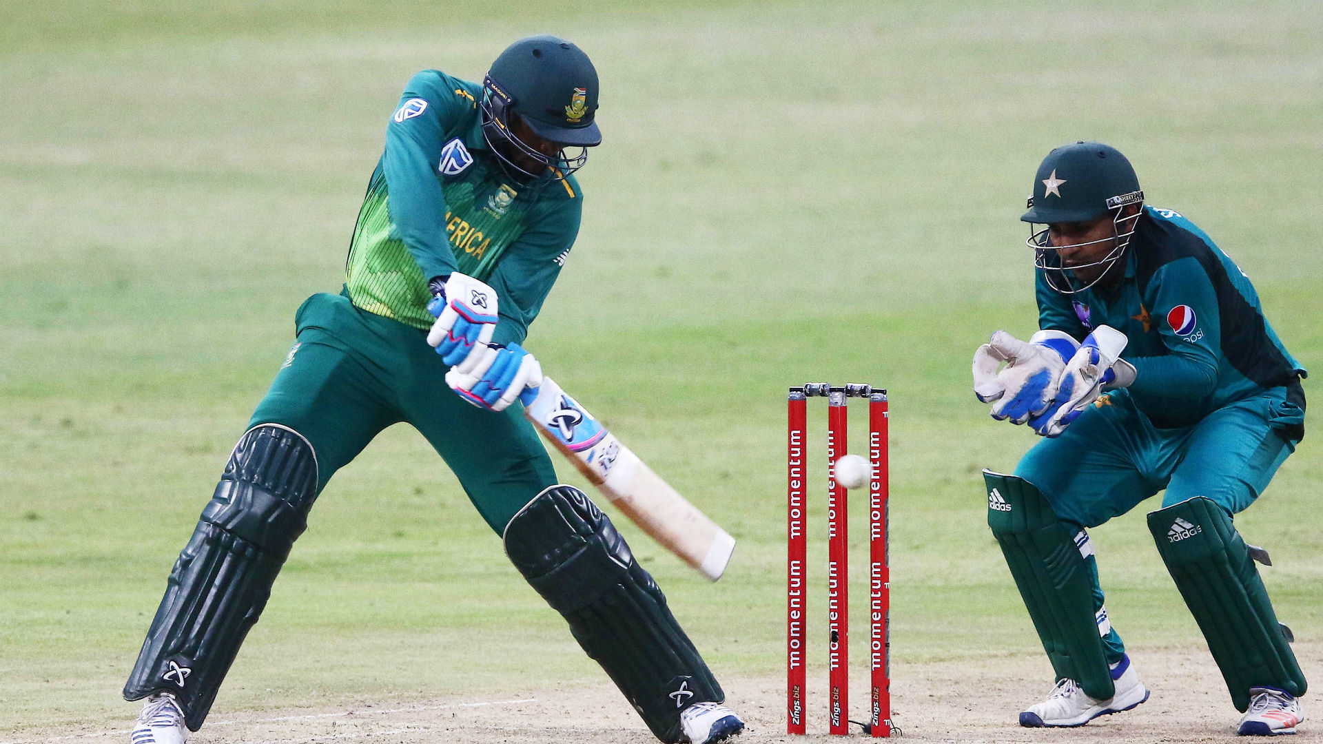 South Africa levelled their ODI series against Pakistan thanks to an impressive recovery from Andile Phehlukwayo and Rassie van der Dussen.