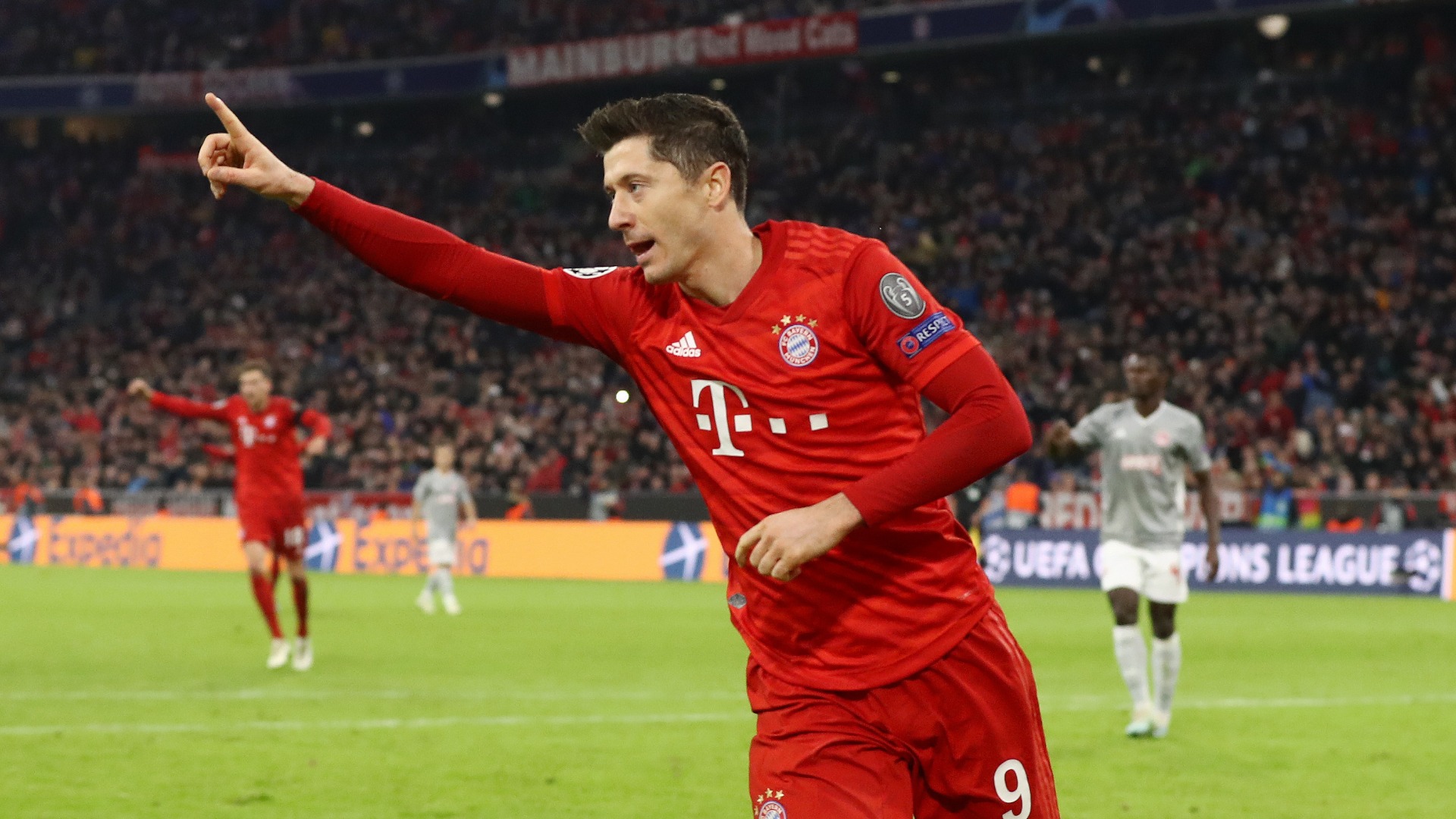 Robert Lewandowski and Cristiano Ronaldo feature in the best Opta facts ahead of Wednesday's eight Champions League matches.