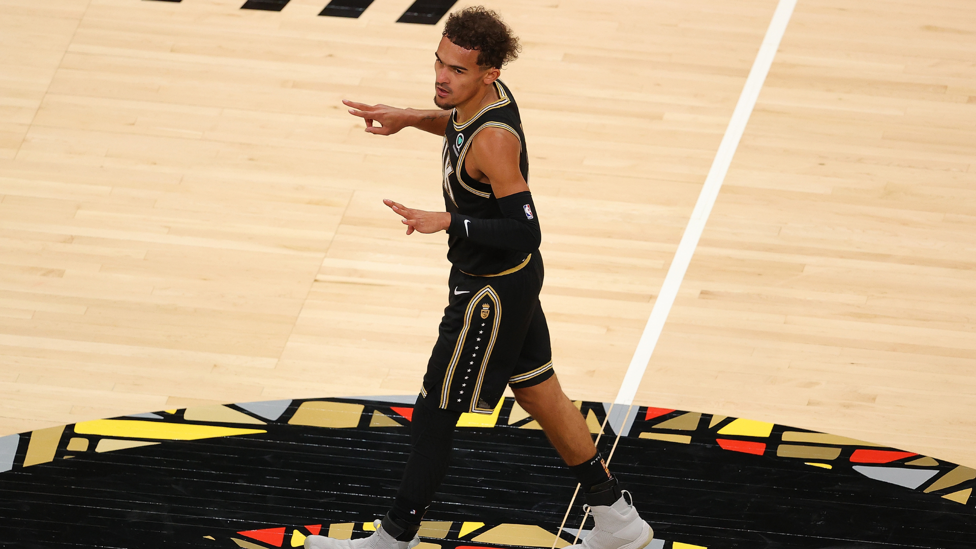Trae Young helped the Atlanta Hawks end the Los Angeles Clippers' winning run.
