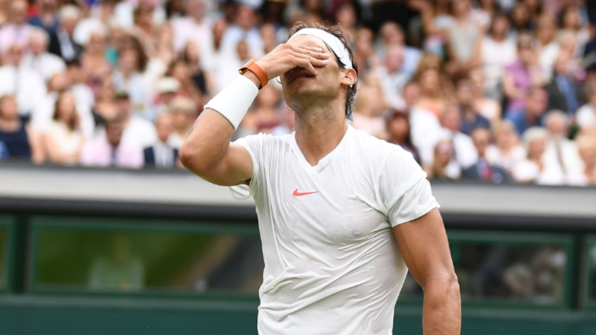 Wimbledon would lack respect in seeding Roger Federer - the world number three - ahead of second-ranked Rafael Nadal, says the Spaniard.
