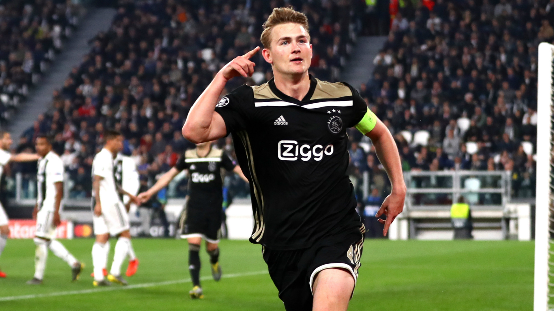 Daley Blind lauded Ajax team-mate and reported Barcelona target Matthijs de Ligt after they won the Eredivisie.
