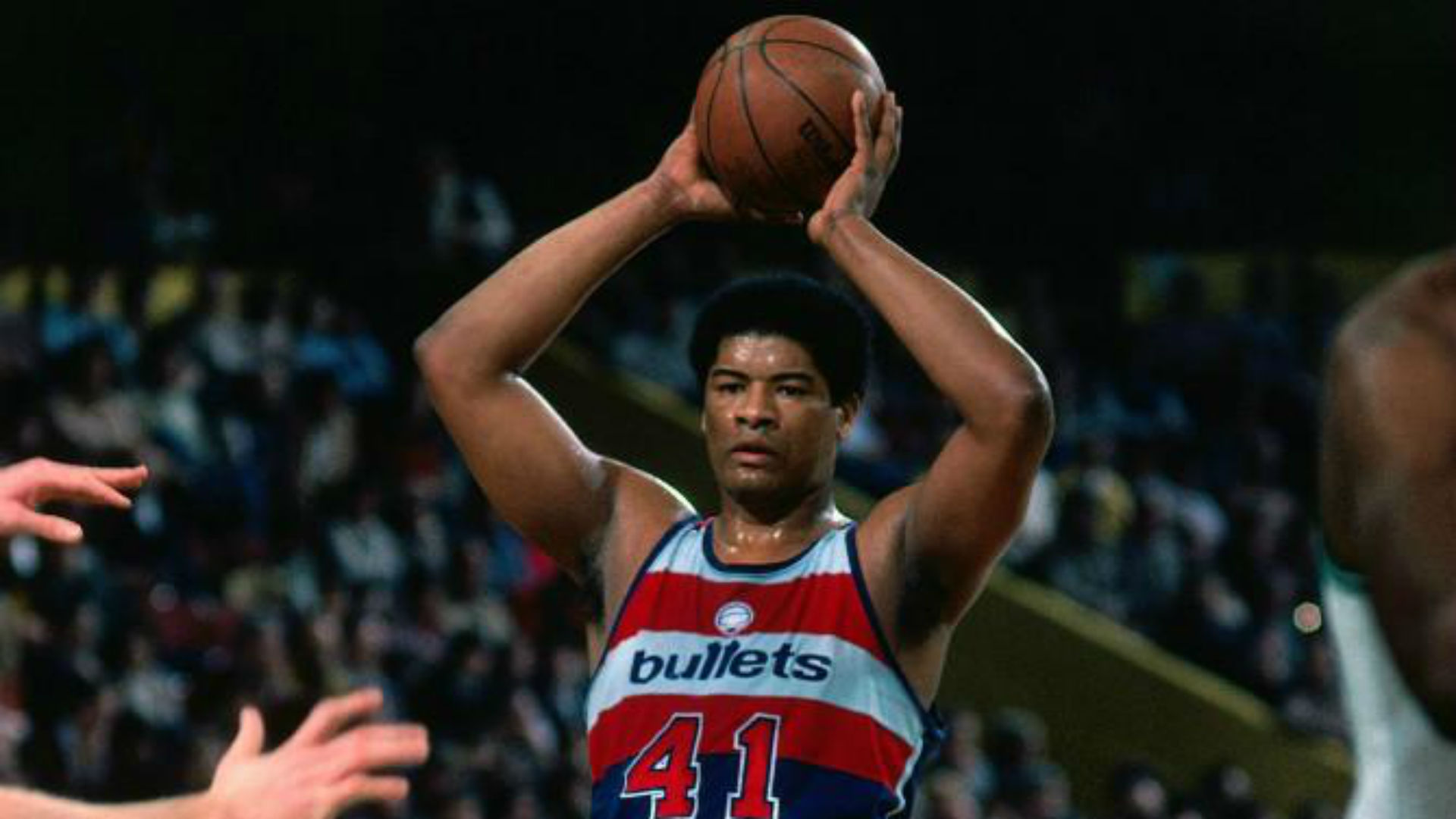 The Washington Wizards announced on Tuesday that Hall of Fame center Wes Unseld died after developing pneumonia.