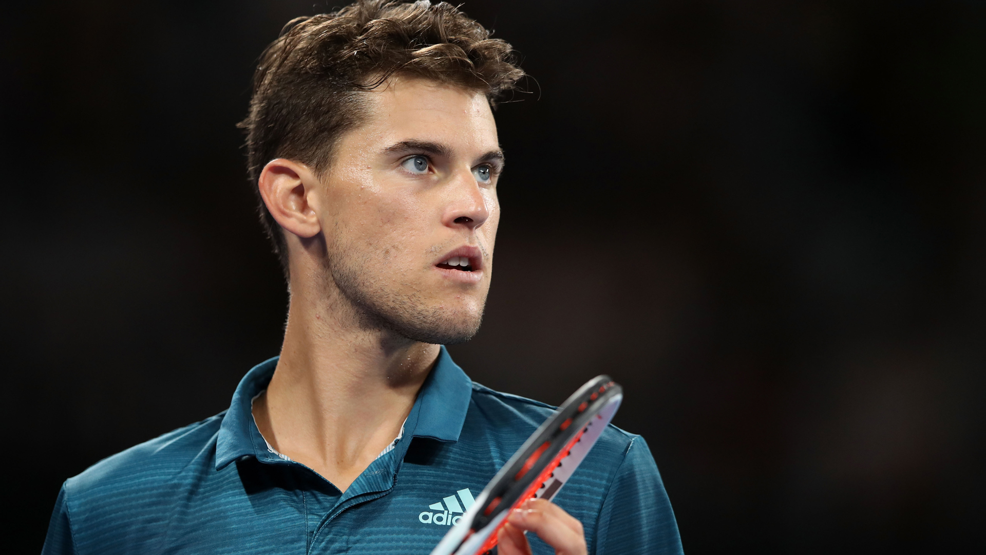 Dominic Thiem is on track for a third Argentina Open title after moving into the last eight.