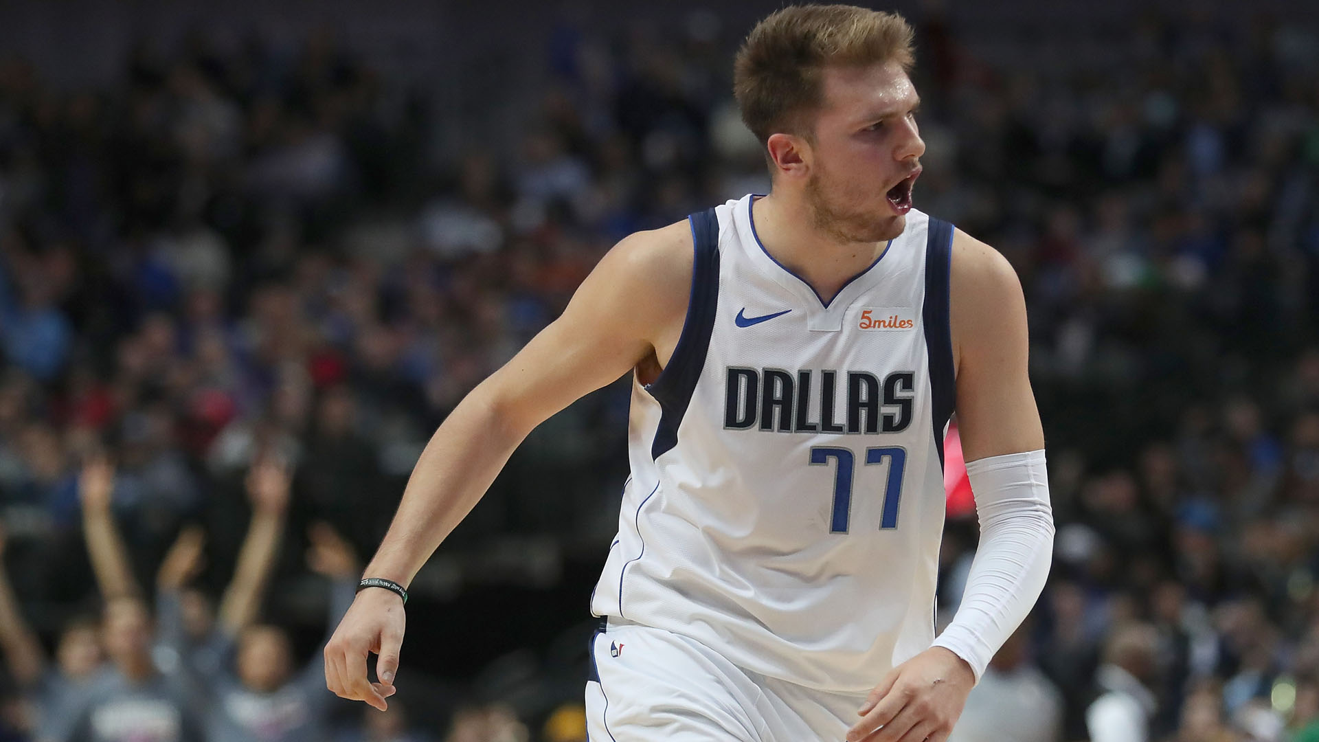 The Dallas Mavericks upset the Houston Rockets in the NBA thanks to Luka Doncic.