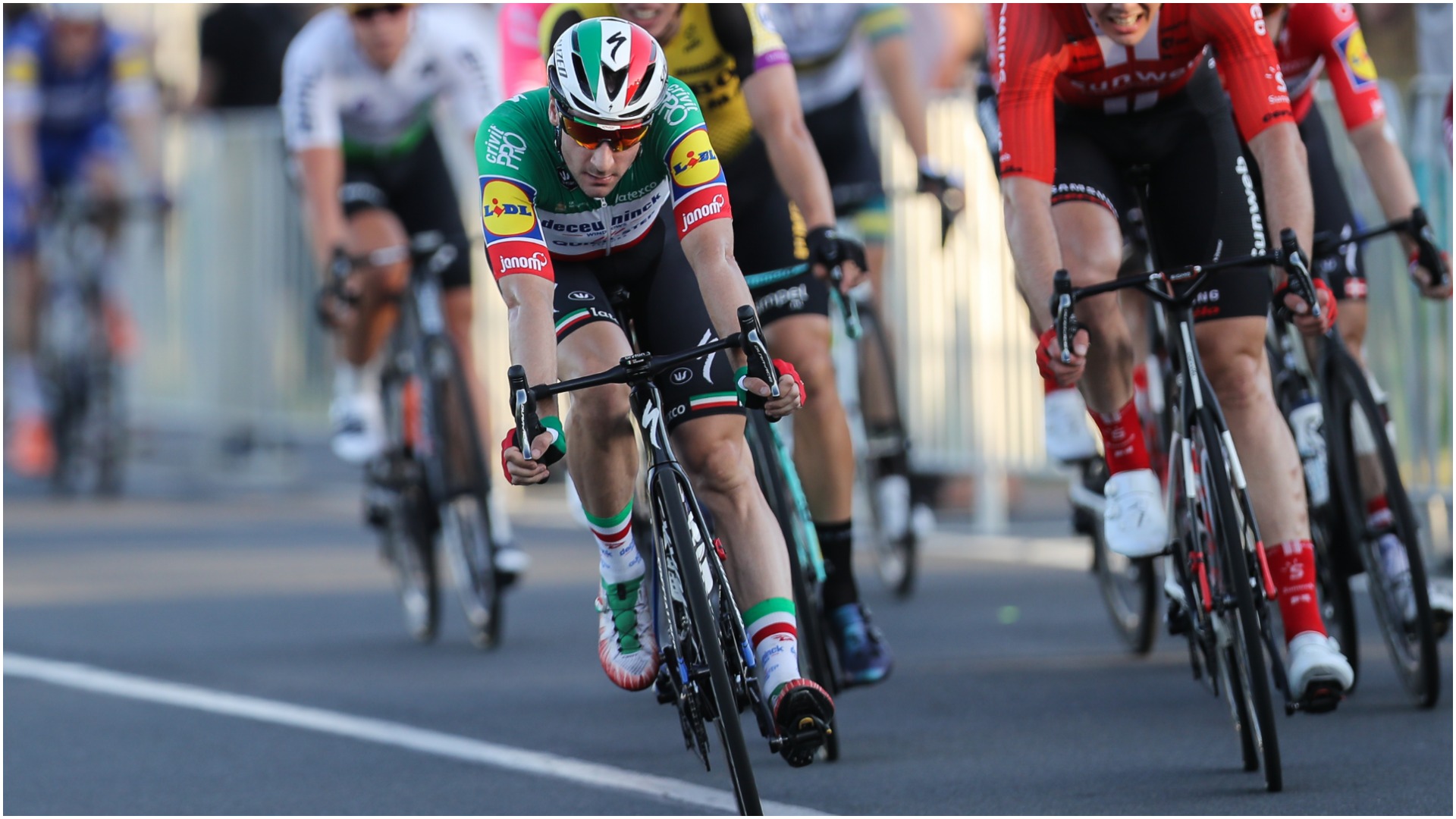 Caleb Ewan and Elia Viviani had contrasting Giro d'Italias before both withdrew.