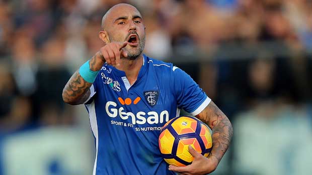 Brisbane Roar signs Maccarone as marquee