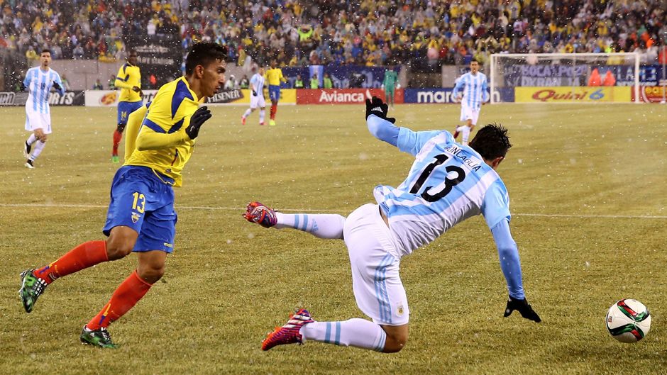Los futbolistas que se pierden la Copa América por lesión Angel-mena-ecuador_q4oxor7uy2is11nkxwdoh7xkq