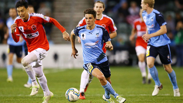 george-blackwood-surges-clear-for-sydney-fc-against-wollongong-wolves_13aq09k7ftc3f1cy2rsmiga2wl.jpg