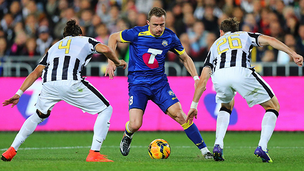 All Star striker Besart Berisha takes on two Juventus defenders.