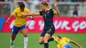 Steph Catley has signed with Westfield W-League outfit Melbourne City FC.