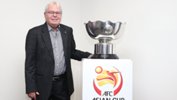 Les Murray has passed away, aged 71.