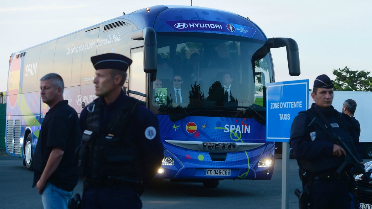 Spain EURO 2016 Arrival