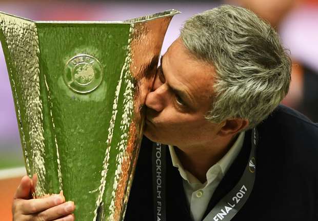Man Utd boss Mourinho claims to always pick teams in 'big trouble'