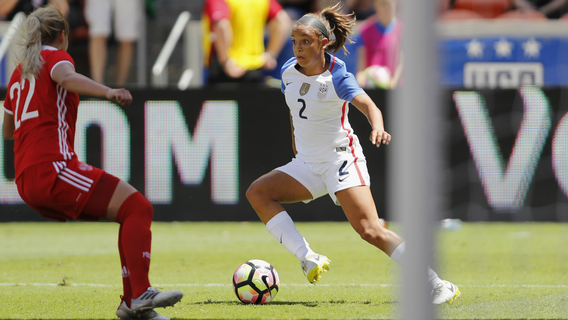 Dunn, Long score twice each, US women roll past Russia 4-0 Dunn, Long score twice each, US women roll past Russia 4-0