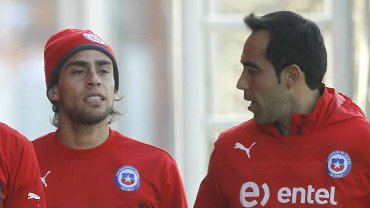 Claudio Bravo celebró el regreso de Jorge Valdivia a Colo Colo