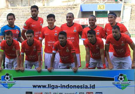 Persija Tinggalkan Stadion Naik Rantis