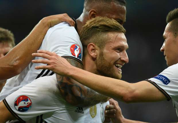 Arsenal set to bid £20m for Mustafi