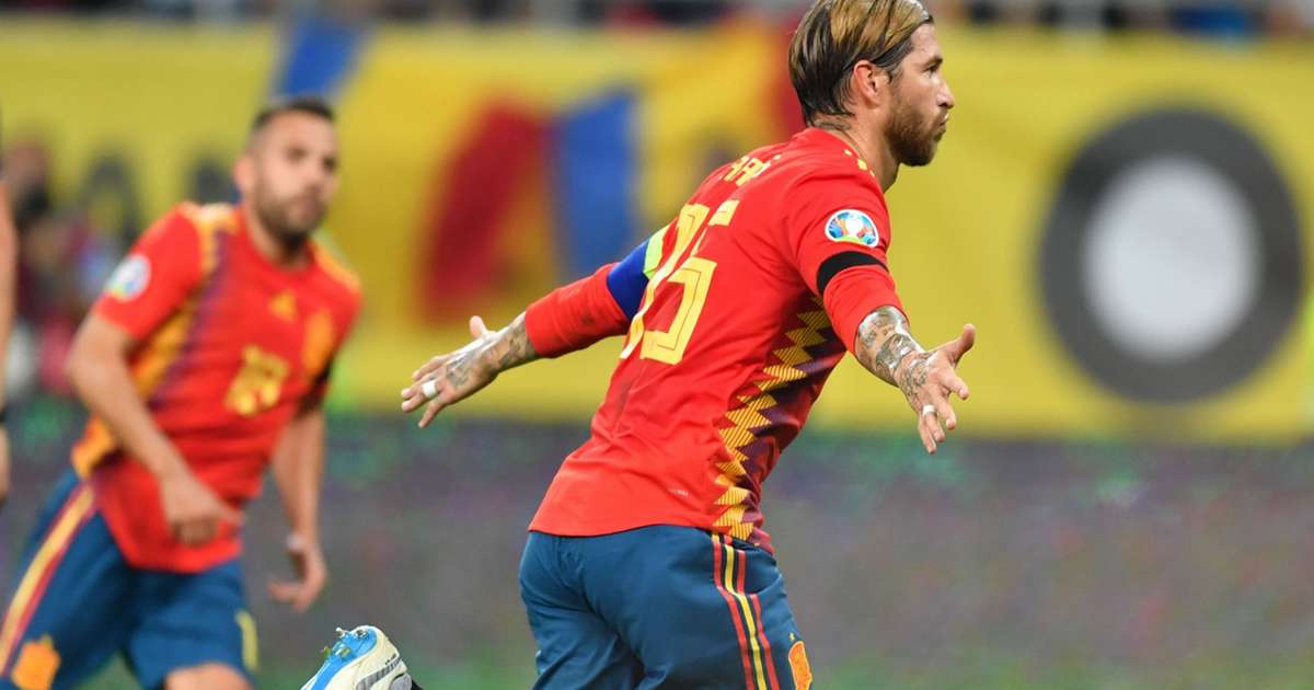 Spain manager responds sarcastically when asked about a potential Sergio  Ramos call-up - Get Spanish Football News