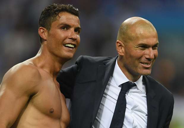 Cristiano Ronaldo Sanjung Kepemimpinan Zinedine Zidane