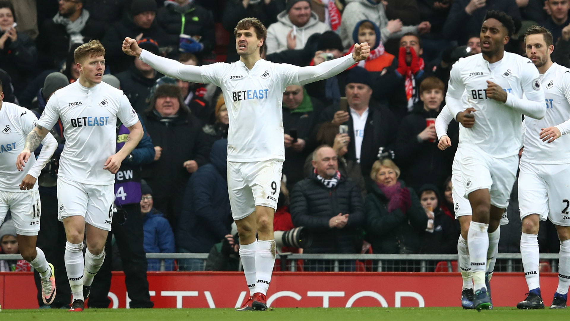 Liverpool Swansea Fernando Llorente