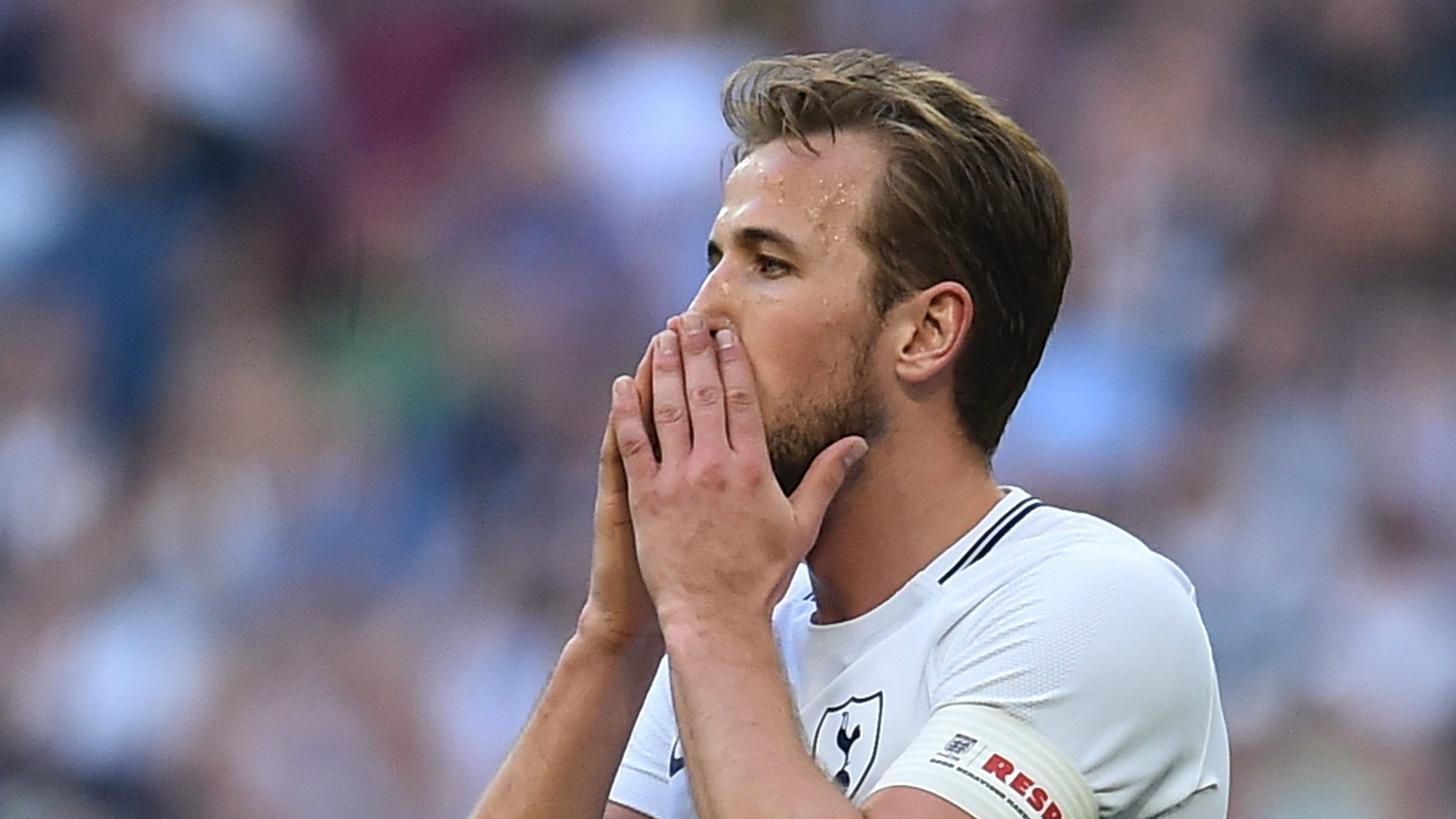 Pochettino: England needs to back English players