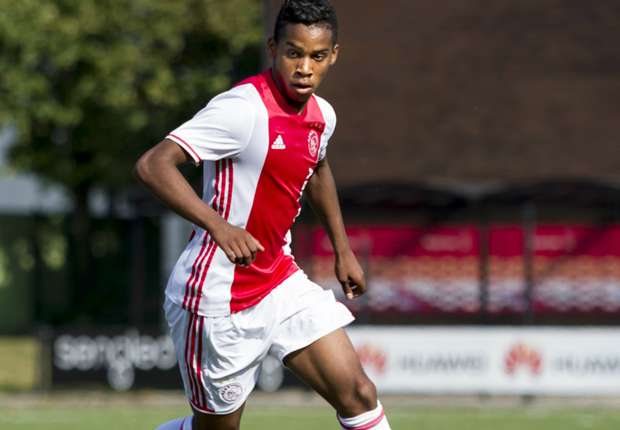 PSG struggle while Maduro impresses for Ajax - Future Cup day one highlights