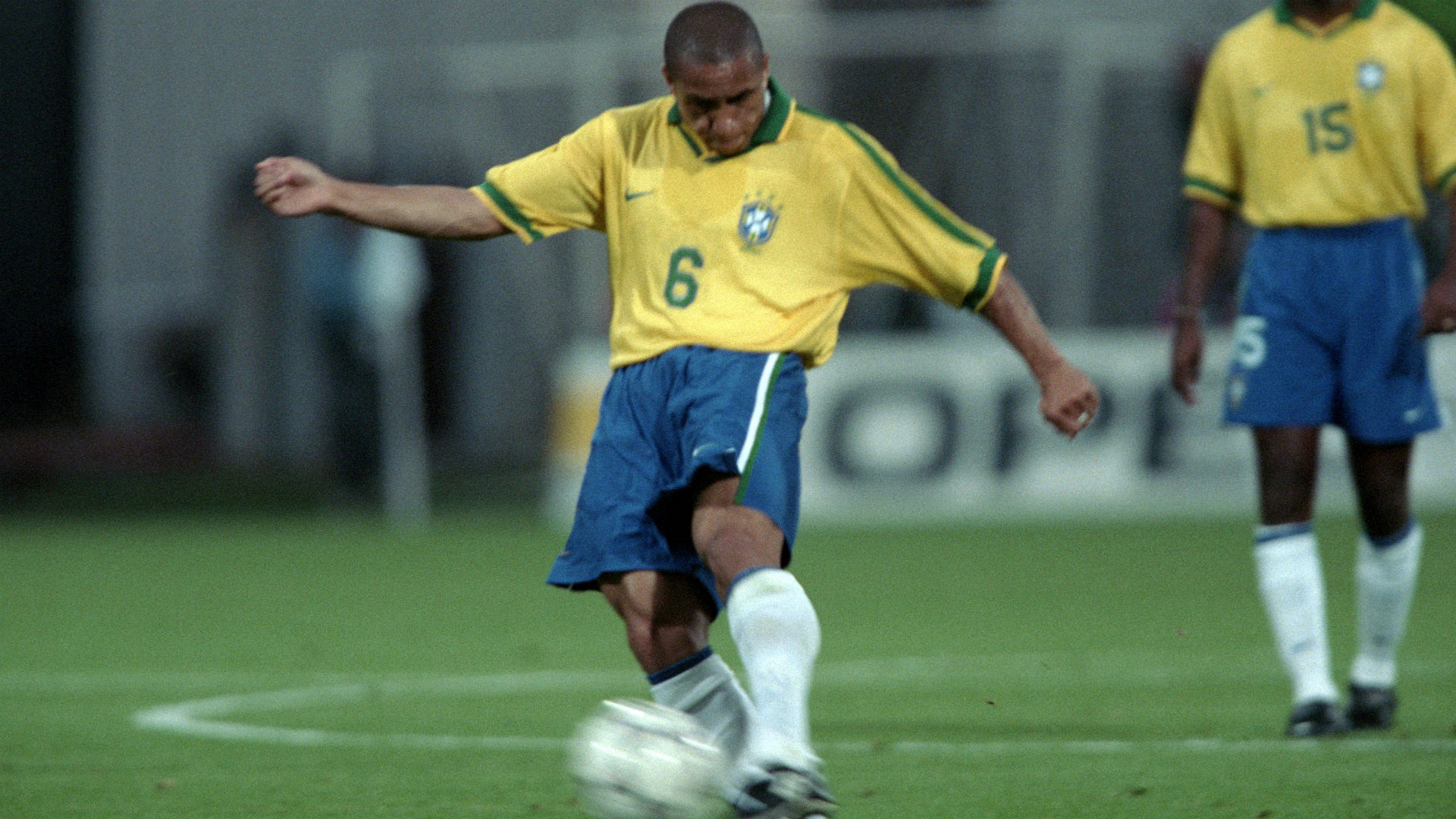 ainda n 227 o sei 04 10 vinte anos depois roberto carlos lembra gol hist 243 quot n 227 o sei como fiz quot goal ainda n 227 o sei 04 10 vinte anos depois roberto carlos lembra gol hist 243 quot n 227 o sei como fiz quot goal