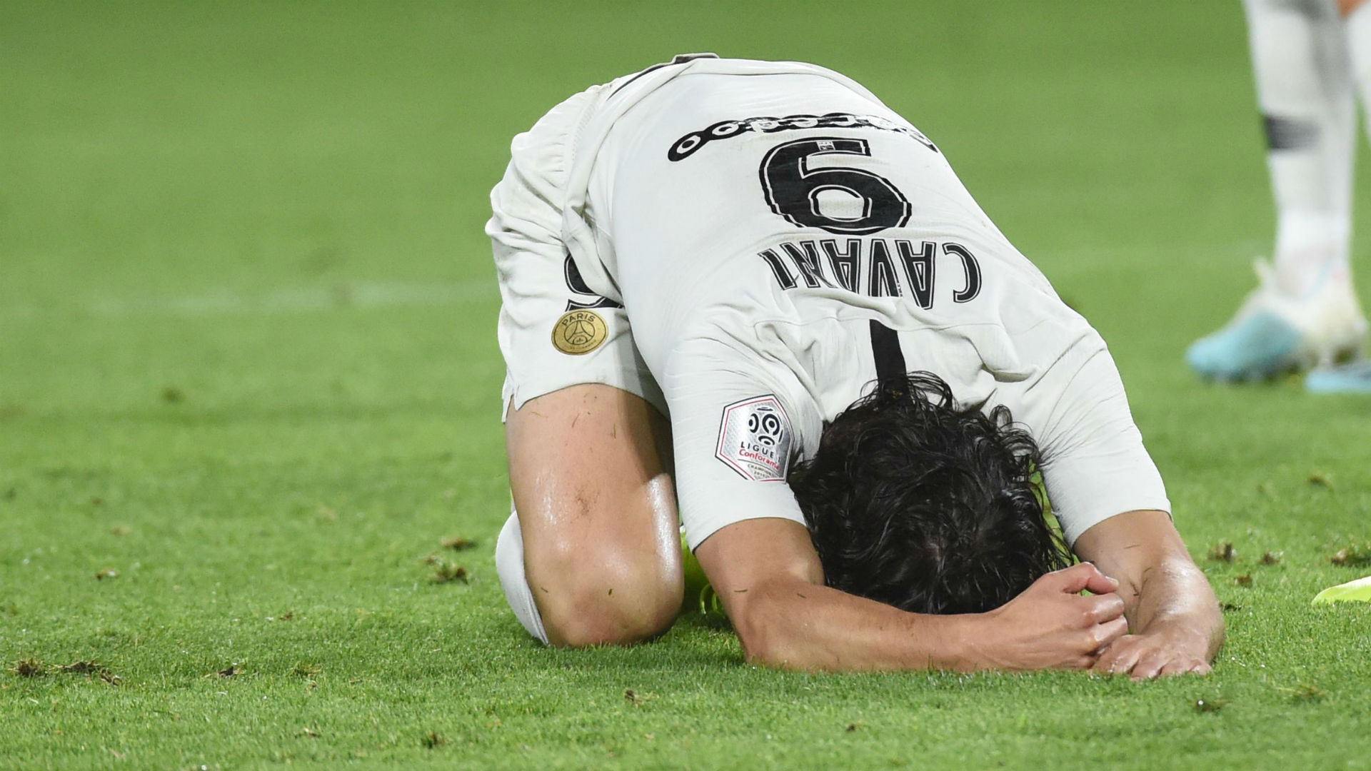 Pas suffisamment remis, Cavani devrait rater le choc PSG - Real Madrid