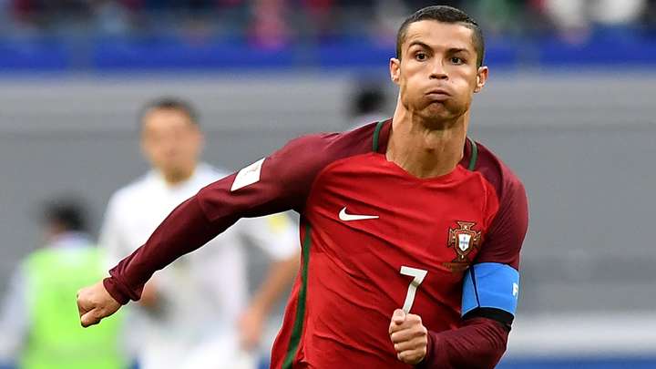 Captan a presidente de un club mexicano robando la camiseta de CR7