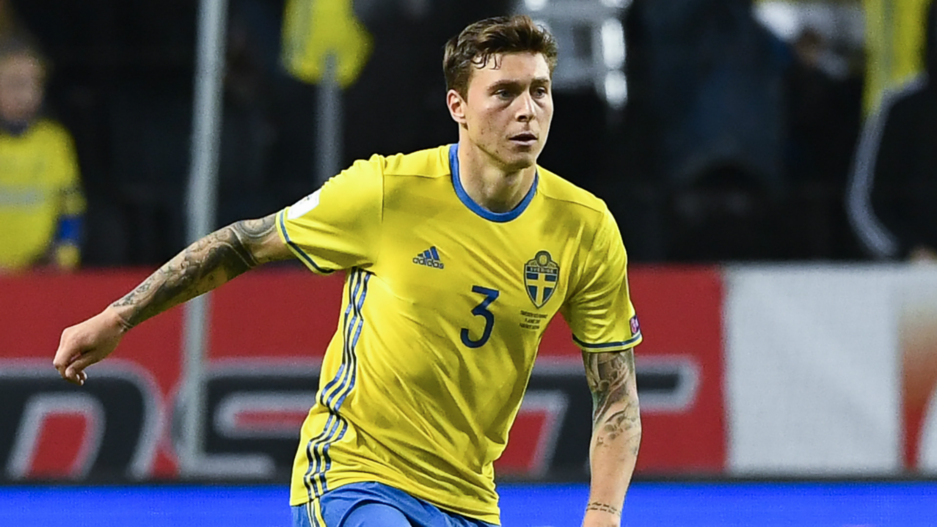 http://images.performgroup.com/di/library/GOAL/5c/c1/victor-lindelof-sweden-2017_83zbbw9mslji1q3pn3tlw7r3e.jpg?t=-1770650596