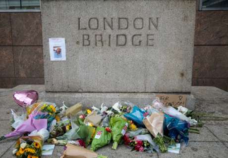 Heroic Millwall fan honoured with beer