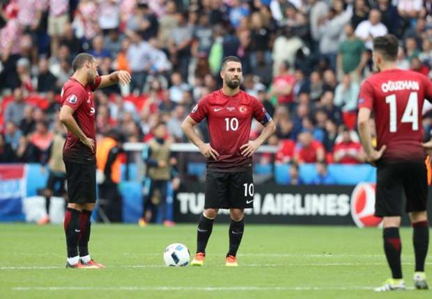 Türkiye, Euro 2016'ya tatsız başladı: 0-1