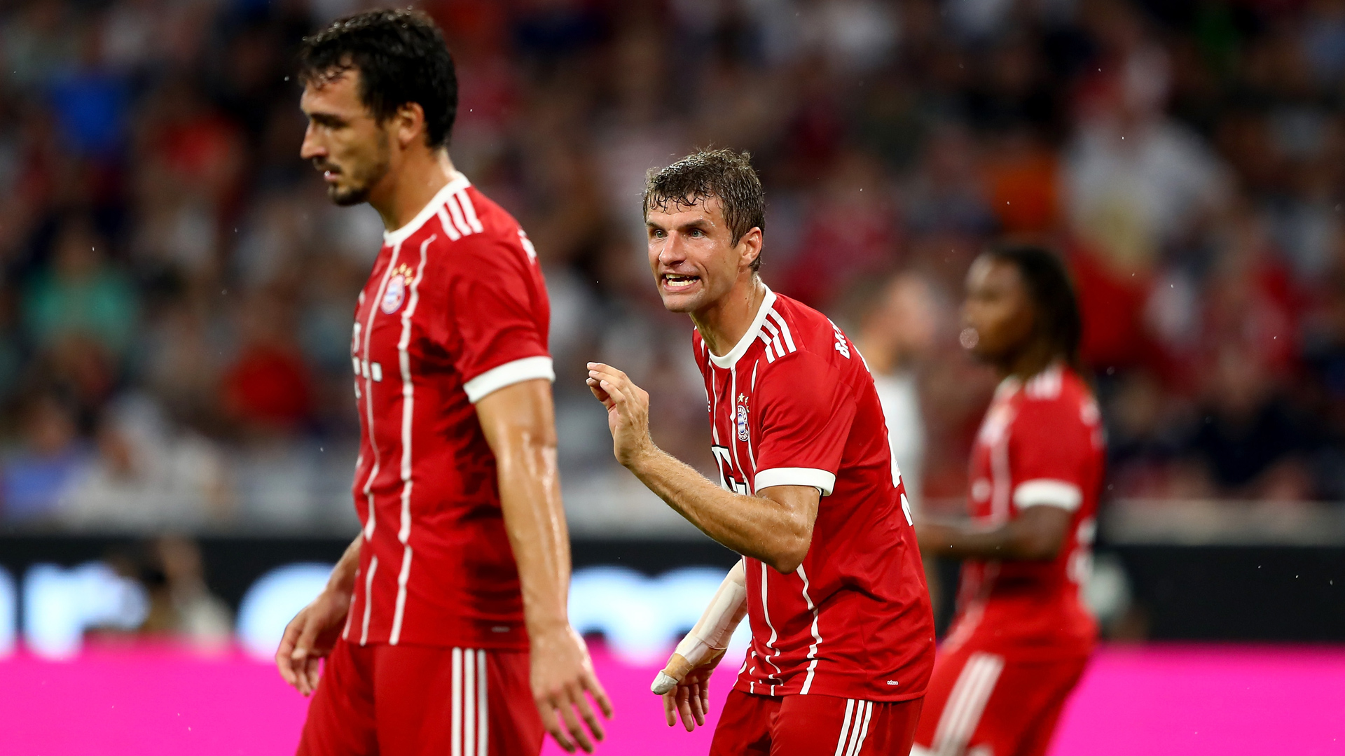 http://images.performgroup.com/di/library/GOAL/63/5d/mats-hummels-thomas-muller-audi-cup-2017-bayern-liverpool-01082017_1iaxt0w3957xb1adtmwxttpmml.jpg