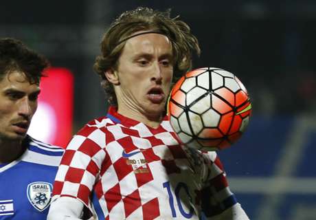 Modric slammed by Croatia fans